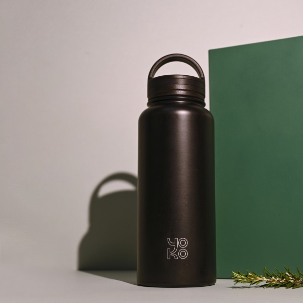 Bouteille isotherme 1 litre - XL - Noire- Yoko Play Bouteille isotherme 1 litre - XL - Noire- Yoko Play
