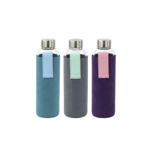 Bouteilles en verre avec pochette en feutrine Bouteilles en verre avec pochette en feutrine